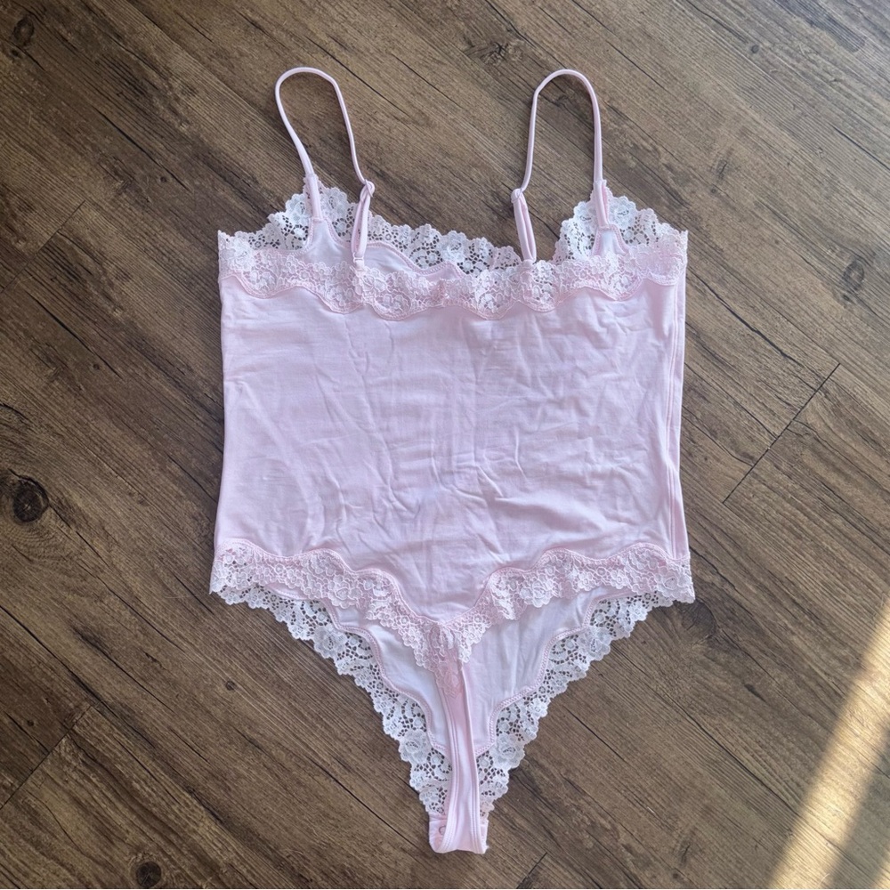 🌸Skims Light Pink Fits Everybody Lace Bodysuit Size XL🌸 - Picture 4 of 5